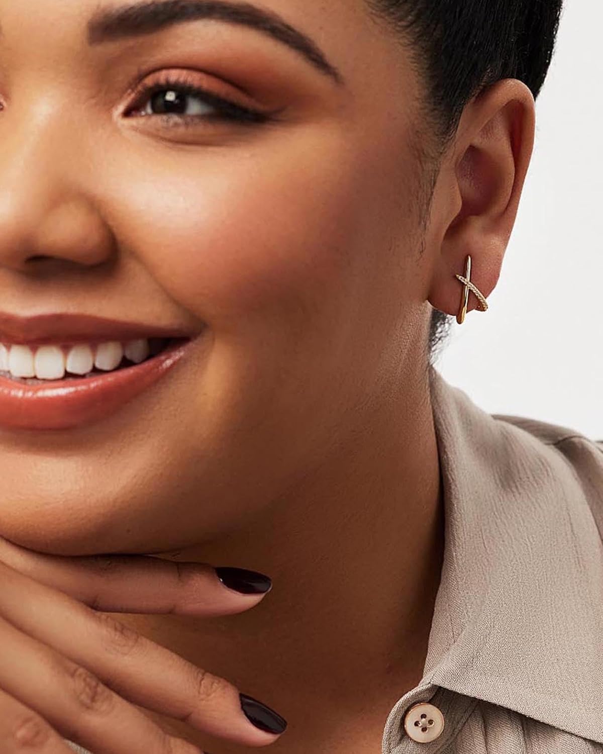 Gold Earrings for Women Trendy,14K Gold Stud Earrings Dainty Earrings Simple Minimalist Cubic Zirconia Diamond Gold Earrings Hypoallergenic Earring for Women Gifts